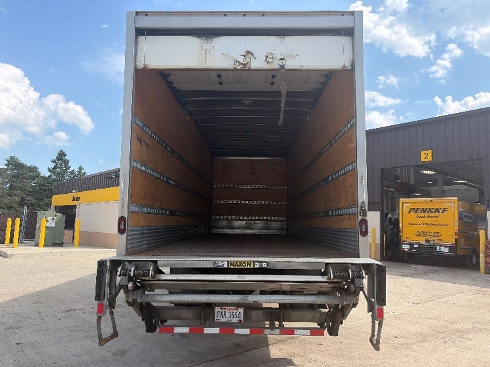 Medium Duty Box Truck-Light and Medium Duty Trucks-International-2020-MV607-Middlefield-OH-167,507\n\t\tmiles-$ 58,000 - Image 8