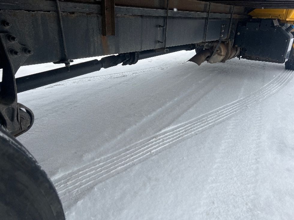 Medium Duty Box Truck-Light and Medium Duty Trucks-International-2020-MV607-Middlefield-OH-190,803\n\t\tmiles-$ 29,750 - Image 14