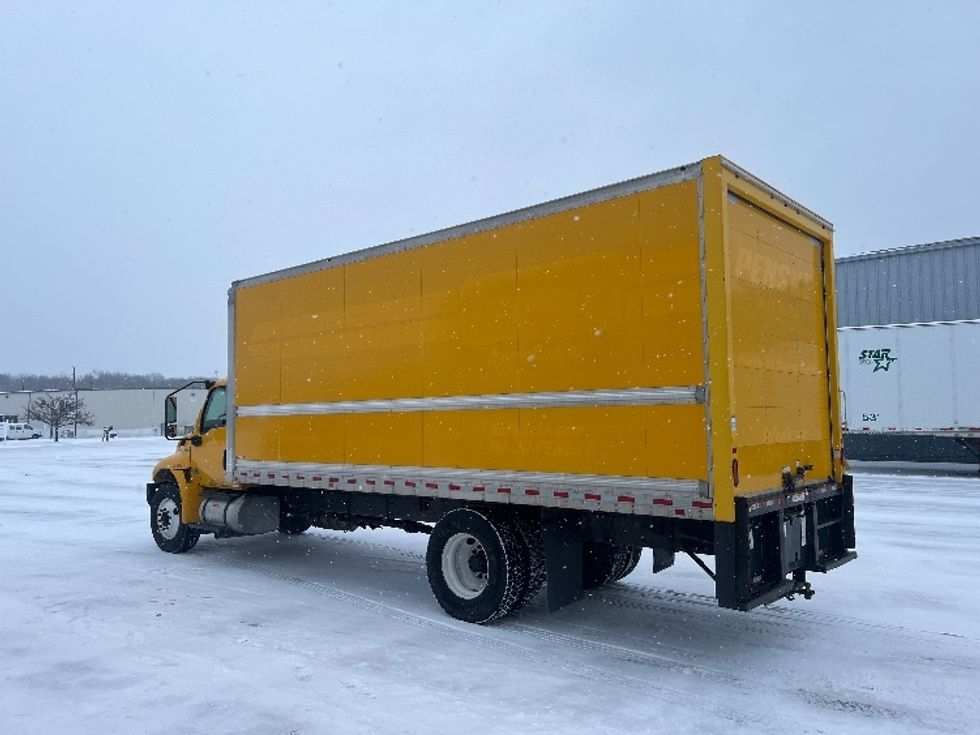 Medium Duty Box Truck-Light and Medium Duty Trucks-International-2020-MV607-Middlefield-OH-190,803\n\t\tmiles-$ 29,750 - Image 6