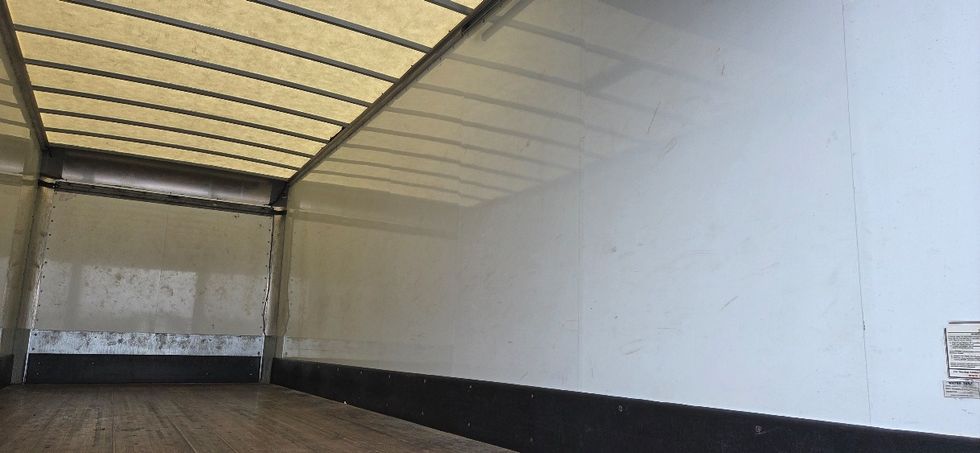 Medium Duty Box Truck-Light and Medium Duty Trucks-International-2020-MV607-Middlefield-OH-227,862\n\t\tmiles-$ 36,750 - Image 11