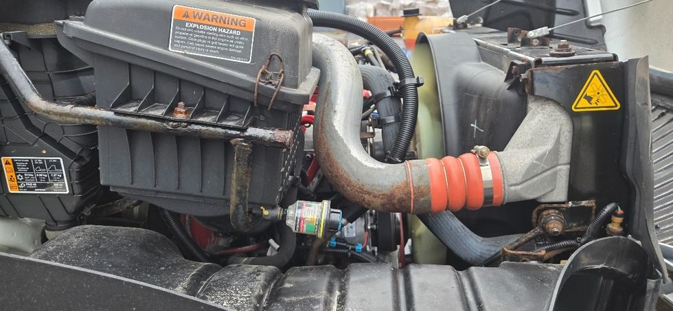 Medium Duty Box Truck-Light and Medium Duty Trucks-International-2020-MV607-Middlefield-OH-227,862\n\t\tmiles-$ 36,750 - Image 21