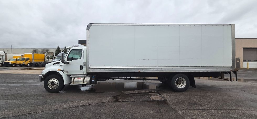 Medium Duty Box Truck-Light and Medium Duty Trucks-International-2020-MV607-Middlefield-OH-227,862\n\t\tmiles-$ 36,750 - Image 4
