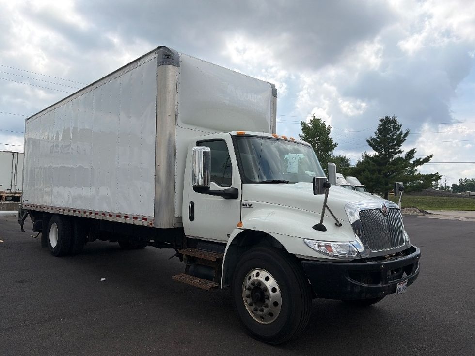 Medium Duty Box Truck-Light and Medium Duty Trucks-International-2020-MV607-Middlefield-OH-269,118\n\t\tmiles-$ 41,000 - Image 1