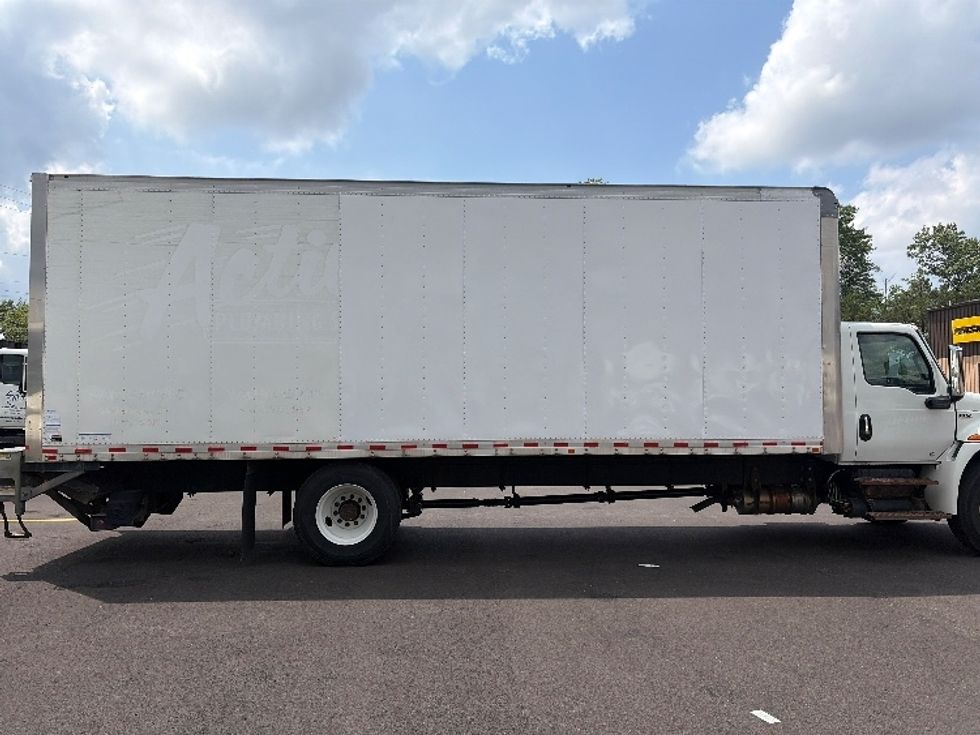 Medium Duty Box Truck-Light and Medium Duty Trucks-International-2020-MV607-Middlefield-OH-269,118\n\t\tmiles-$ 41,000 - Image 14