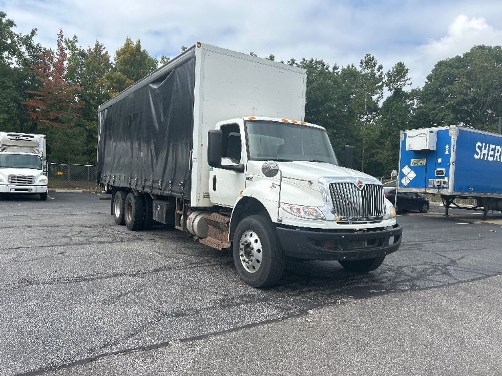 Medium Duty Box Truck-Light and Medium Duty Trucks-International-2020-MV607-Middlefield-OH-269,611\n\t\tmiles-$ 38,250 - Image 1