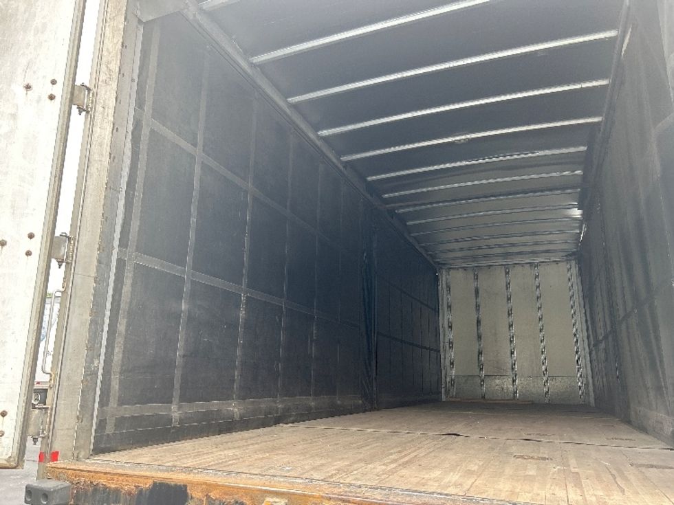 Medium Duty Box Truck-Light and Medium Duty Trucks-International-2020-MV607-Middlefield-OH-269,611\n\t\tmiles-$ 38,250 - Image 11