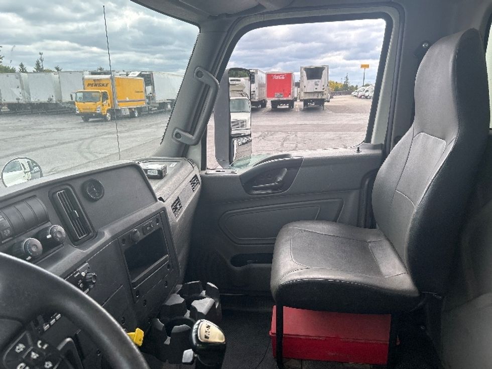 Medium Duty Box Truck-Light and Medium Duty Trucks-International-2020-MV607-Middlefield-OH-269,611\n\t\tmiles-$ 38,250 - Image 19