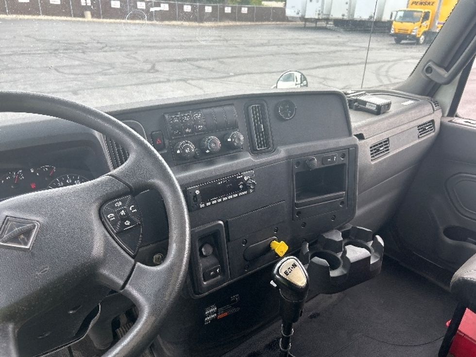 Medium Duty Box Truck-Light and Medium Duty Trucks-International-2020-MV607-Middlefield-OH-269,611\n\t\tmiles-$ 38,250 - Image 18