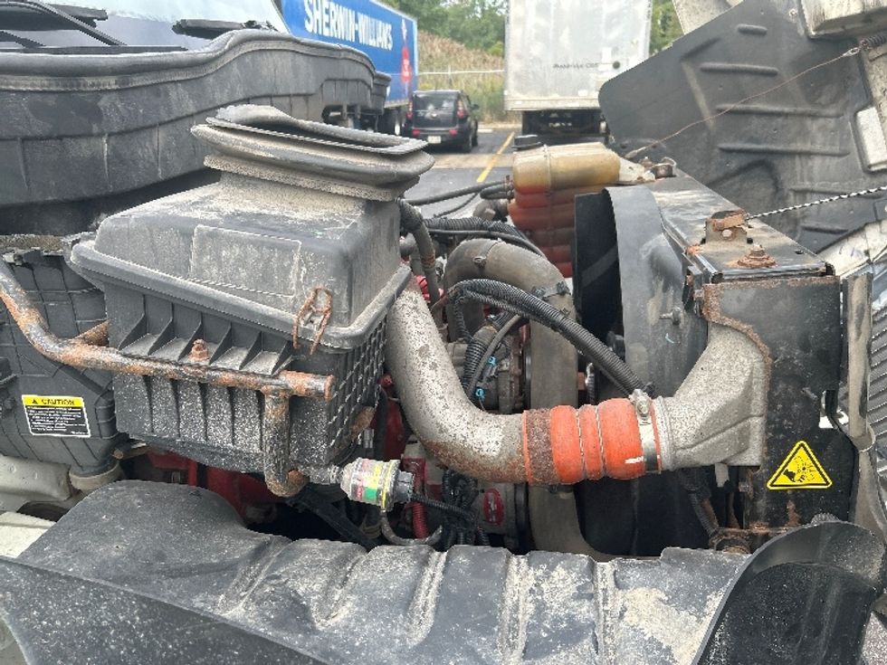 Medium Duty Box Truck-Light and Medium Duty Trucks-International-2020-MV607-Middlefield-OH-269,611\n\t\tmiles-$ 38,250 - Image 23