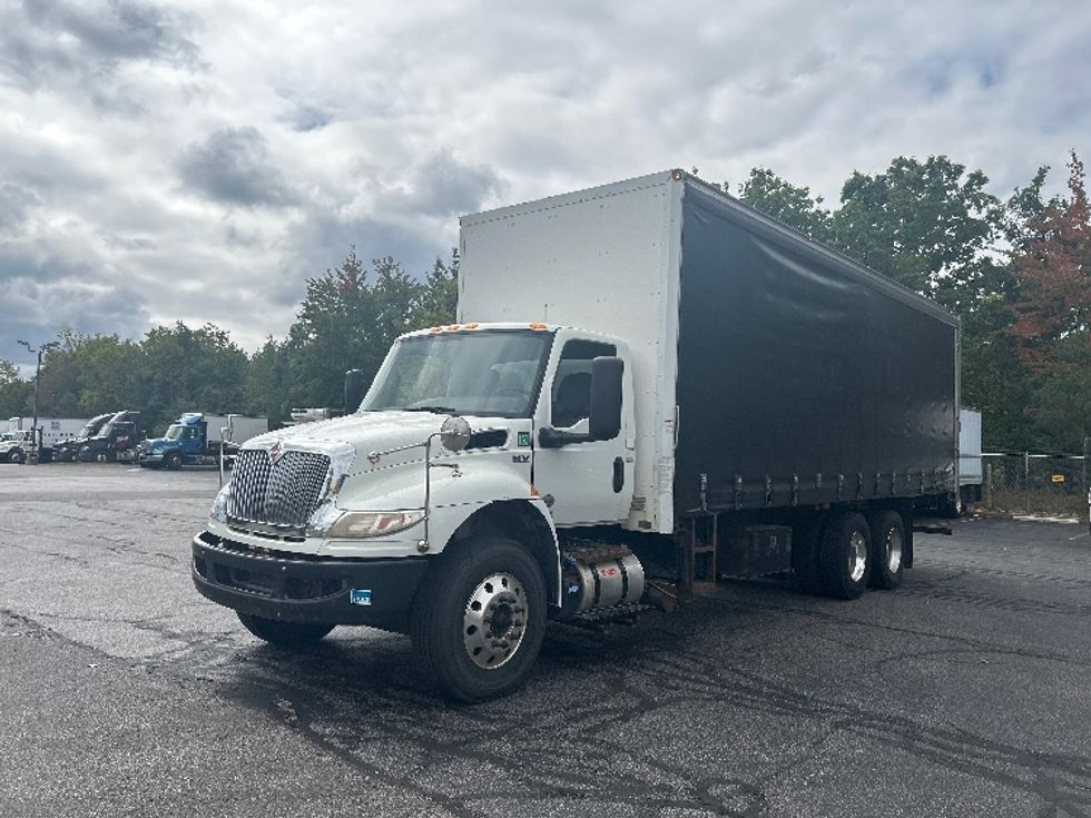 Medium Duty Box Truck-Light and Medium Duty Trucks-International-2020-MV607-Middlefield-OH-269,611\n\t\tmiles-$ 38,250 - Image 3