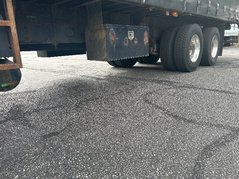 Medium Duty Box Truck-Light and Medium Duty Trucks-International-2020-MV607-Middlefield-OH-269,611\n\t\tmiles-$ 38,250 - Image 5