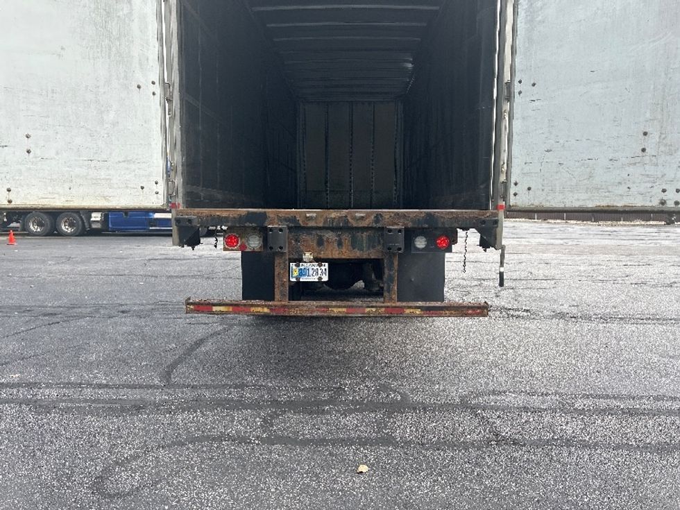 Medium Duty Box Truck-Light and Medium Duty Trucks-International-2020-MV607-Middlefield-OH-269,611\n\t\tmiles-$ 38,250 - Image 9