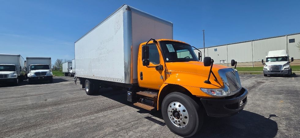 Medium Duty Box Truck-Light and Medium Duty Trucks-International-2020-MV607-Middlefield-OH-270,861\n\t\tmiles-$ 38,000 - Image 1