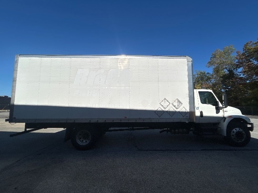 Medium Duty Box Truck-Light and Medium Duty Trucks-International-2020-MV607-Middlefield-OH-283,243\n\t\tmiles-$ 25,250 - Image 14