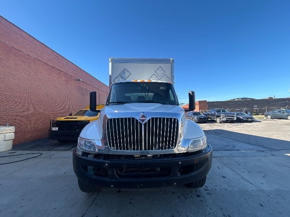 Medium Duty Box Truck-Light and Medium Duty Trucks-International-2020-MV607-Middlefield-OH-283,243\n\t\tmiles-$ 25,250 - Image 2