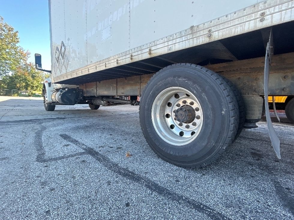 Medium Duty Box Truck-Light and Medium Duty Trucks-International-2020-MV607-Middlefield-OH-283,243\n\t\tmiles-$ 25,250 - Image 5