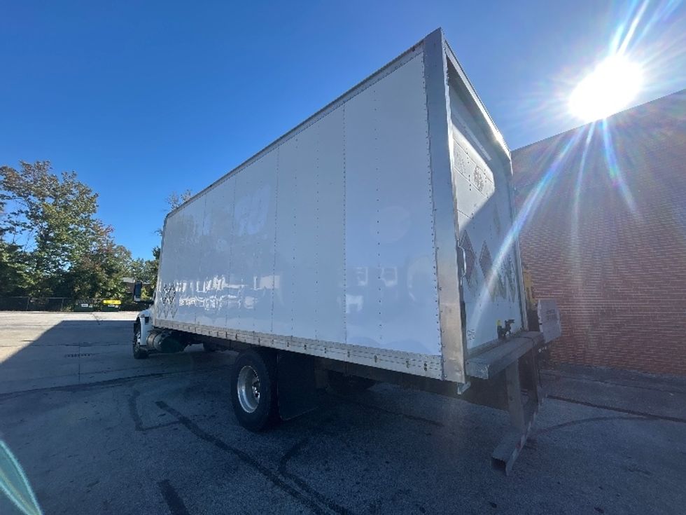 Medium Duty Box Truck-Light and Medium Duty Trucks-International-2020-MV607-Middlefield-OH-283,243\n\t\tmiles-$ 25,250 - Image 6