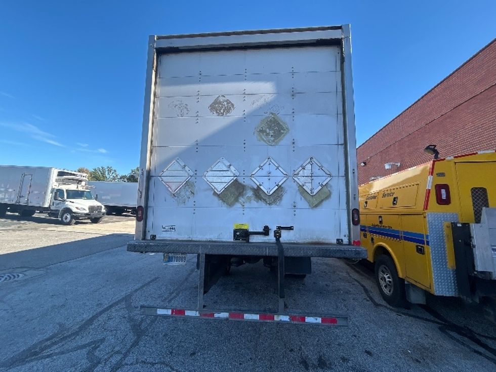 Medium Duty Box Truck-Light and Medium Duty Trucks-International-2020-MV607-Middlefield-OH-283,243\n\t\tmiles-$ 25,250 - Image 7
