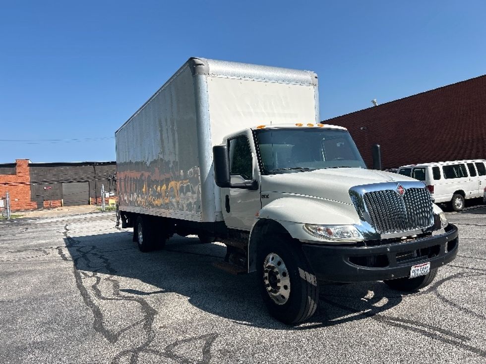 Medium Duty Box Truck-Light and Medium Duty Trucks-International-2020-MV607-Middlefield-OH-60,311\n\t\tmiles-$ 62,250 - Image 1