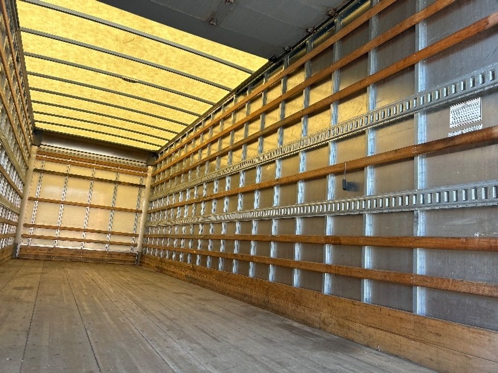 Medium Duty Box Truck-Light and Medium Duty Trucks-International-2020-MV607-Middlefield-OH-60,311\n\t\tmiles-$ 62,250 - Image 12