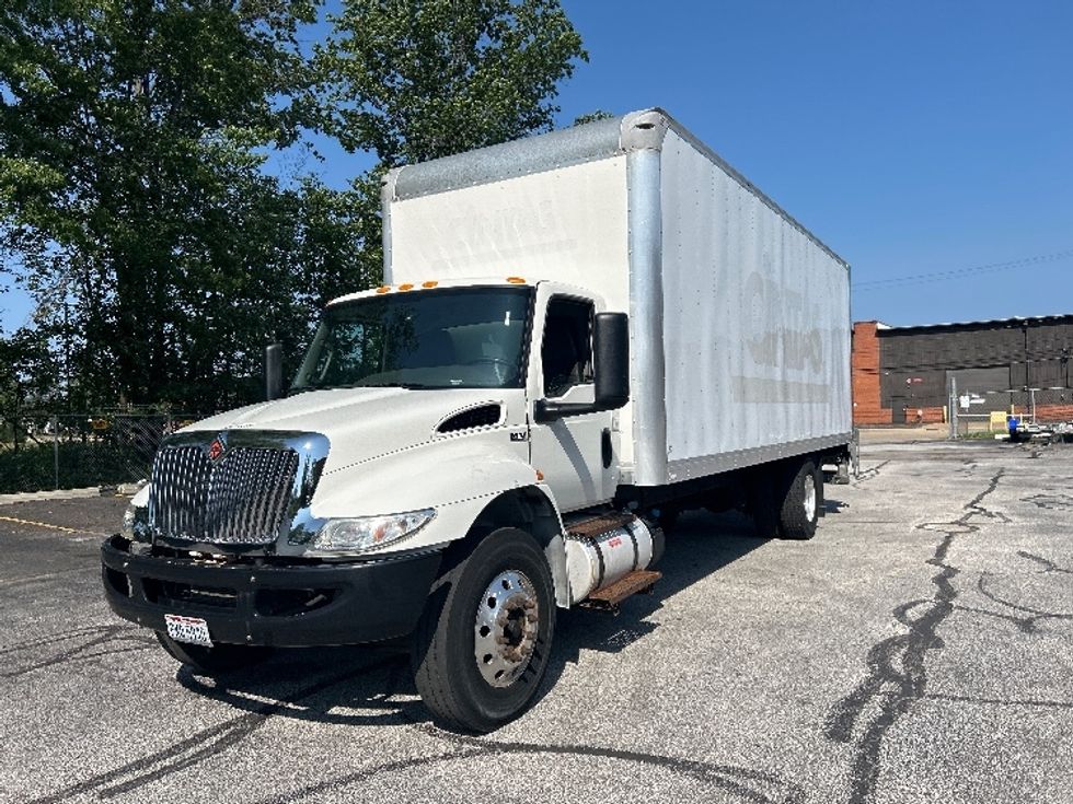 Medium Duty Box Truck-Light and Medium Duty Trucks-International-2020-MV607-Middlefield-OH-60,311\n\t\tmiles-$ 62,250 - Image 3