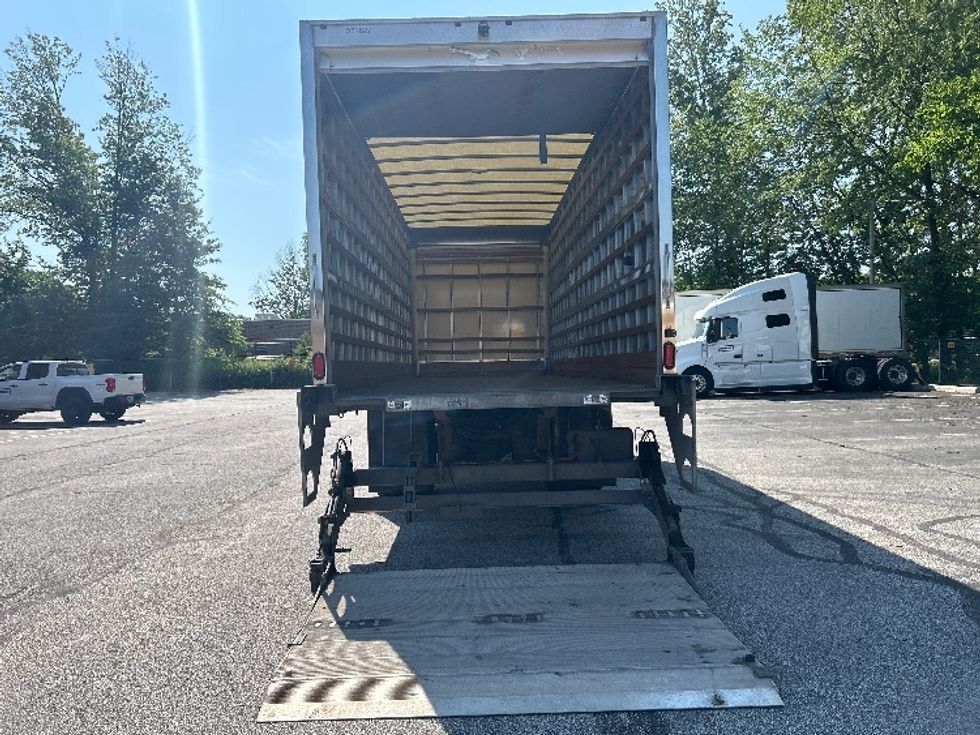 Medium Duty Box Truck-Light and Medium Duty Trucks-International-2020-MV607-Middlefield-OH-60,311\n\t\tmiles-$ 62,250 - Image 9