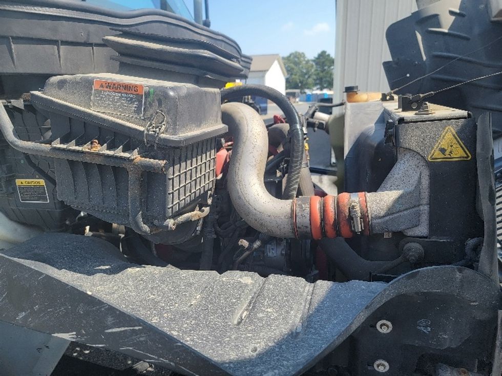 Medium Duty Box Truck-Light and Medium Duty Trucks-International-2020-MV607-Milford-DE-176,143\n\t\tmiles-$ 48,250 - Image 23