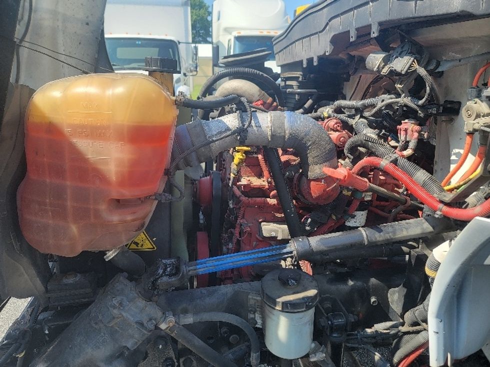 Medium Duty Box Truck-Light and Medium Duty Trucks-International-2020-MV607-Milford-DE-176,143\n\t\tmiles-$ 48,250 - Image 24