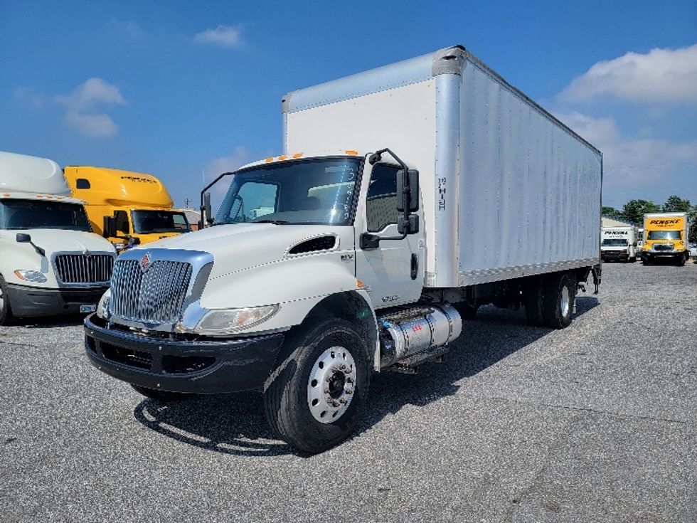 Medium Duty Box Truck-Light and Medium Duty Trucks-International-2020-MV607-Milford-DE-176,143\n\t\tmiles-$ 48,250 - Image 3