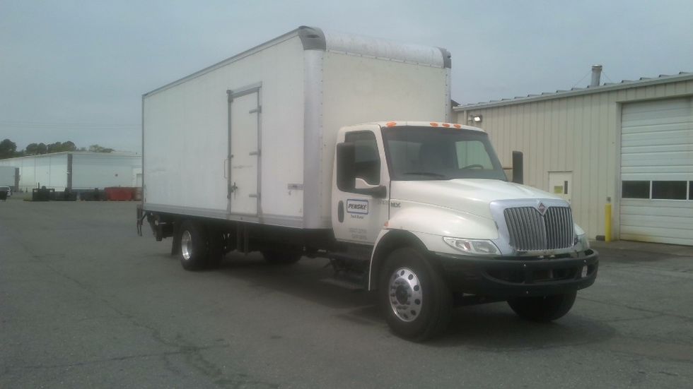 Medium Duty Box Truck-Light and Medium Duty Trucks-International-2020-MV607-Milford-DE-231,012\n\t\tmiles-$ 43,000 - Image 1