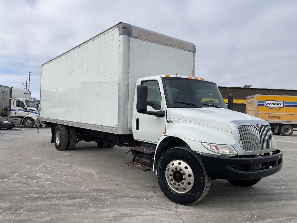 Medium Duty Box Truck-Light and Medium Duty Trucks-International-2020-MV607-Milwaukee-WI-104,917\n\t\tmiles-$ 58,500 - Image 1