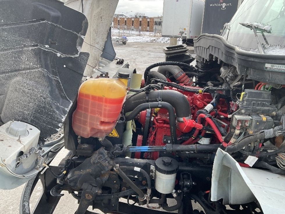 Medium Duty Box Truck-Light and Medium Duty Trucks-International-2020-MV607-Milwaukee-WI-104,917\n\t\tmiles-$ 58,500 - Image 24