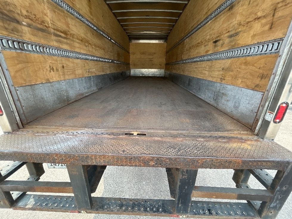 Medium Duty Box Truck-Light and Medium Duty Trucks-International-2020-MV607-Milwaukee-WI-230,858\n\t\tmiles-$ 37,750 - Image 10