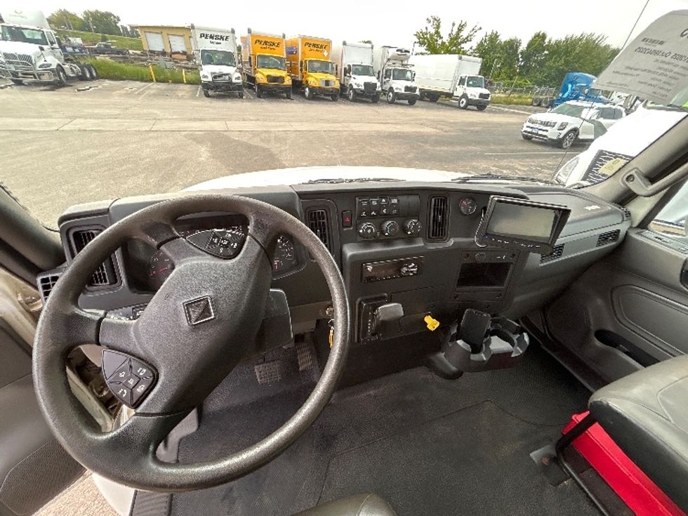 Medium Duty Box Truck-Light and Medium Duty Trucks-International-2020-MV607-Milwaukee-WI-230,858\n\t\tmiles-$ 37,750 - Image 18