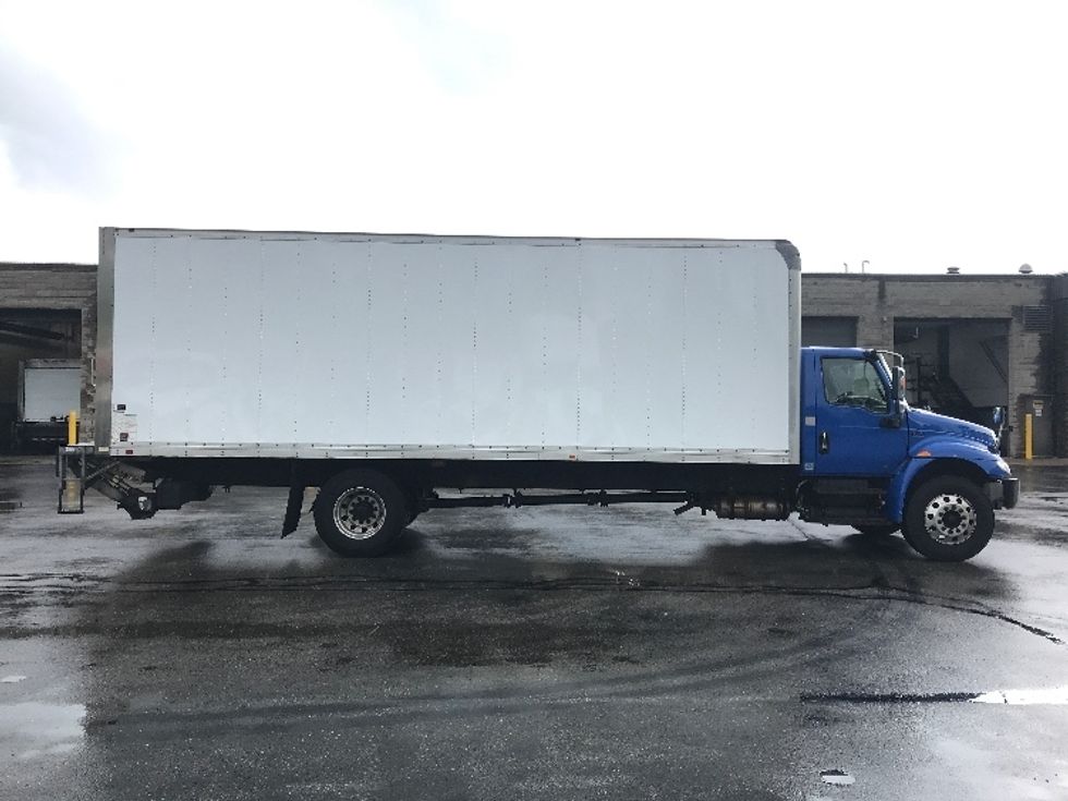 Medium Duty Box Truck-Light and Medium Duty Trucks-International-2020-MV607-Milwaukee-WI-255,868\n\t\tmiles-$ 27,000 - Image 15