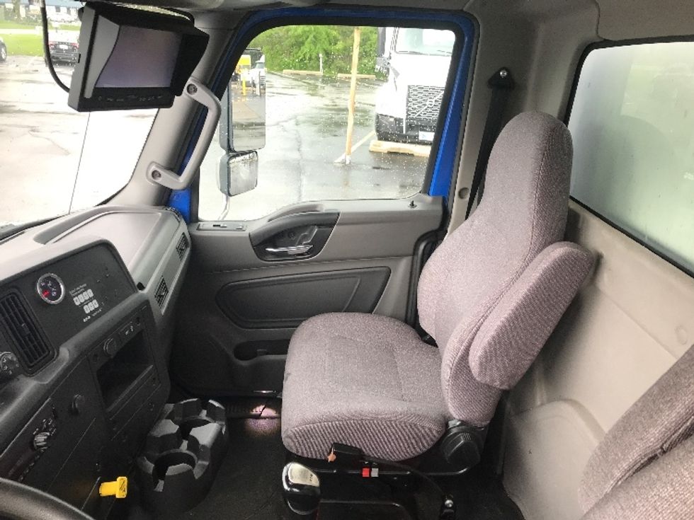 Medium Duty Box Truck-Light and Medium Duty Trucks-International-2020-MV607-Milwaukee-WI-255,868\n\t\tmiles-$ 27,000 - Image 19