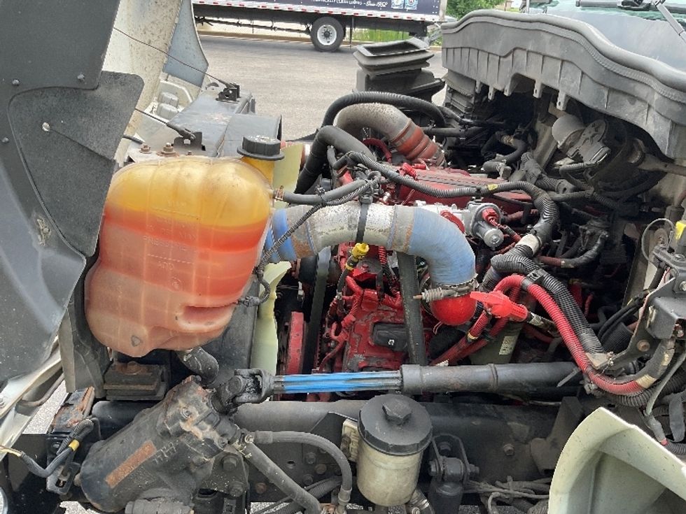 Medium Duty Box Truck-Light and Medium Duty Trucks-International-2020-MV607-Milwaukee-WI-307,330\n\t\tmiles-$ 21,750 - Image 22