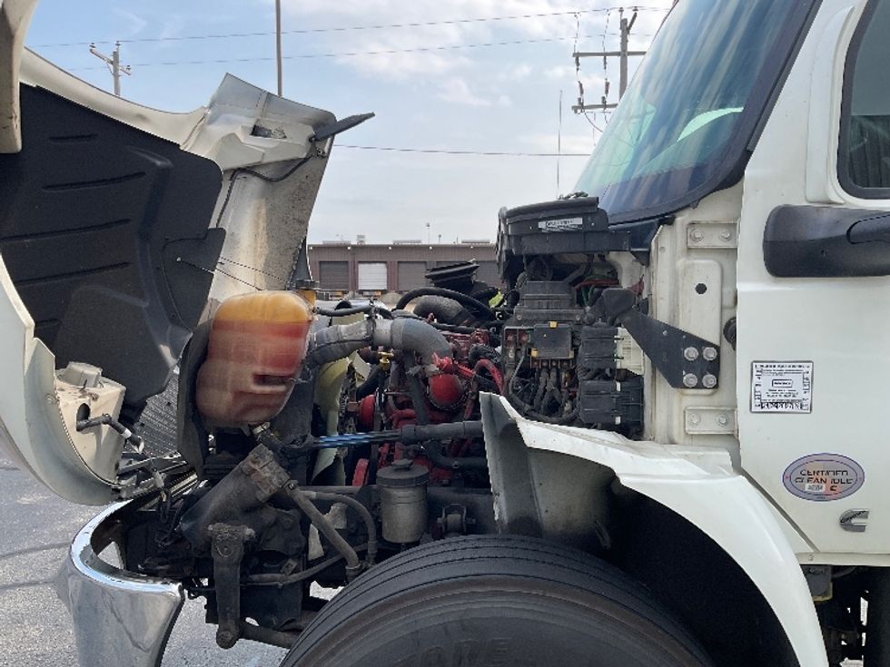 Medium Duty Box Truck-Light and Medium Duty Trucks-International-2020-MV607-Milwaukee-WI-330,652\n\t\tmiles-$ 21,750 - Image 24