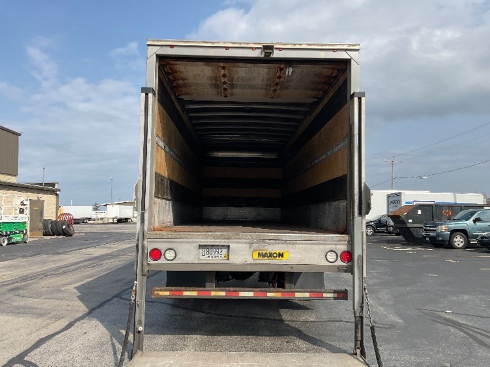Medium Duty Box Truck-Light and Medium Duty Trucks-International-2020-MV607-Milwaukee-WI-330,652\n\t\tmiles-$ 21,750 - Image 8