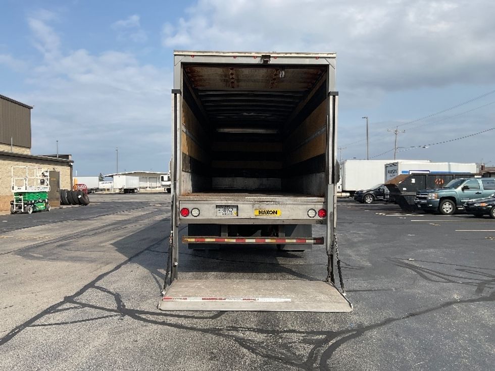 Medium Duty Box Truck-Light and Medium Duty Trucks-International-2020-MV607-Milwaukee-WI-330,652\n\t\tmiles-$ 21,750 - Image 9