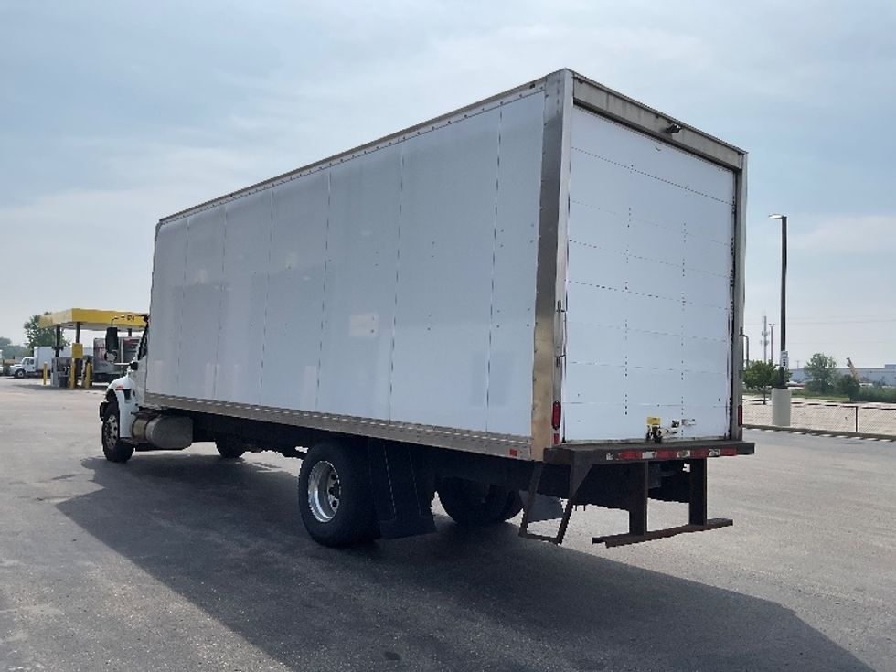 Medium Duty Box Truck-Light and Medium Duty Trucks-International-2020-MV607-Milwaukee-WI-352,081\n\t\tmiles-$ 21,750 - Image 6
