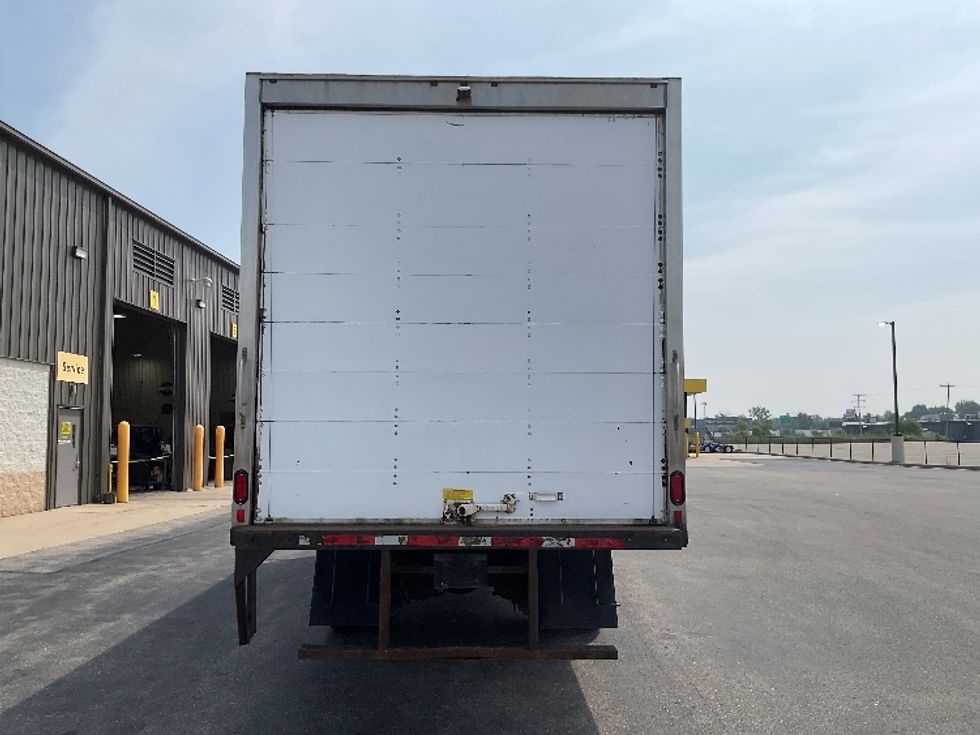 Medium Duty Box Truck-Light and Medium Duty Trucks-International-2020-MV607-Milwaukee-WI-352,081\n\t\tmiles-$ 21,750 - Image 7
