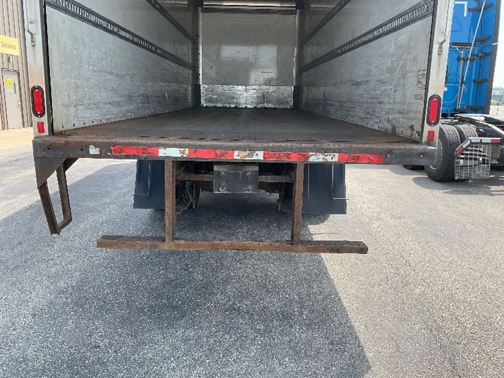 Medium Duty Box Truck-Light and Medium Duty Trucks-International-2020-MV607-Milwaukee-WI-352,081\n\t\tmiles-$ 21,750 - Image 9
