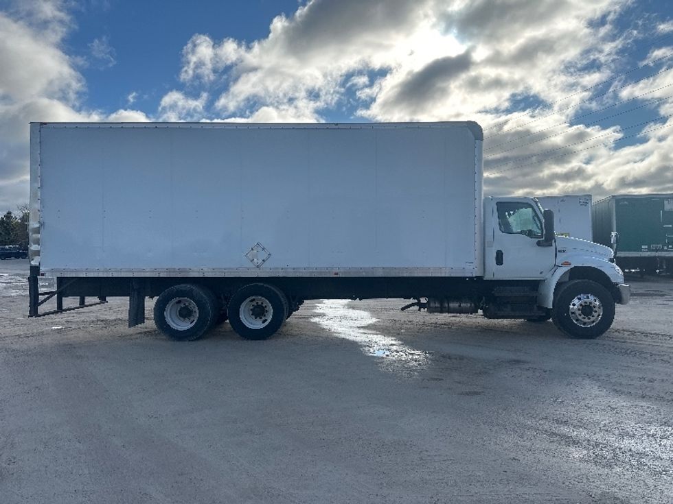 Medium Duty Box Truck-Light and Medium Duty Trucks-International-2020-MV607-Milwaukee-WI-50,461\n\t\tmiles-$ 71,750 - Image 14