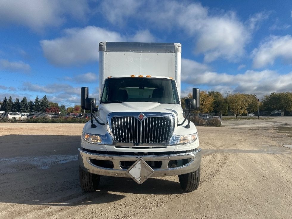 Medium Duty Box Truck-Light and Medium Duty Trucks-International-2020-MV607-Milwaukee-WI-50,461\n\t\tmiles-$ 71,750 - Image 2