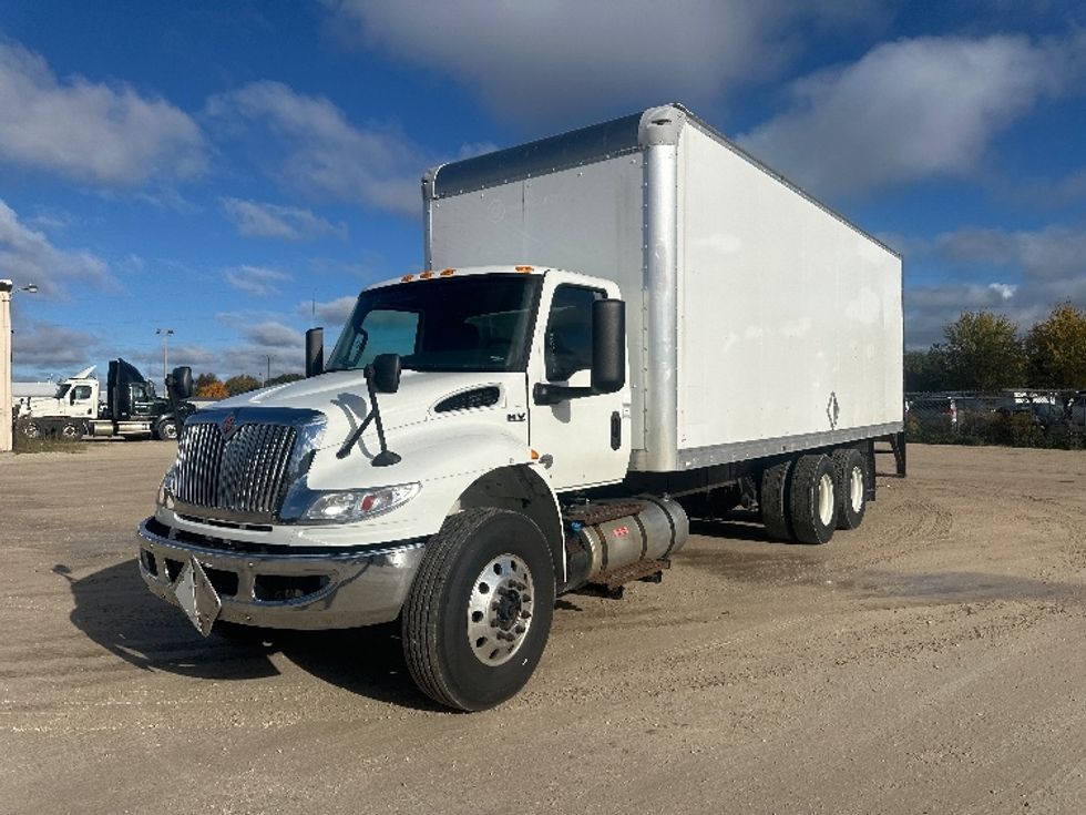Medium Duty Box Truck-Light and Medium Duty Trucks-International-2020-MV607-Milwaukee-WI-50,461\n\t\tmiles-$ 71,750 - Image 3