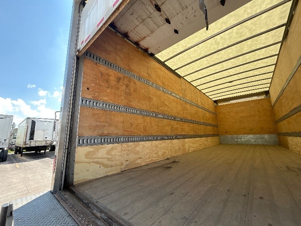 Medium Duty Box Truck-Light and Medium Duty Trucks-International-2020-MV607-Milwaukee-WI-85,629\n\t\tmiles-$ 60,250 - Image 11