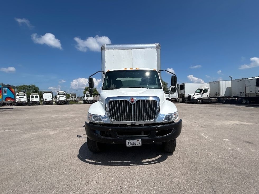 Medium Duty Box Truck-Light and Medium Duty Trucks-International-2020-MV607-Milwaukee-WI-85,629\n\t\tmiles-$ 60,250 - Image 2