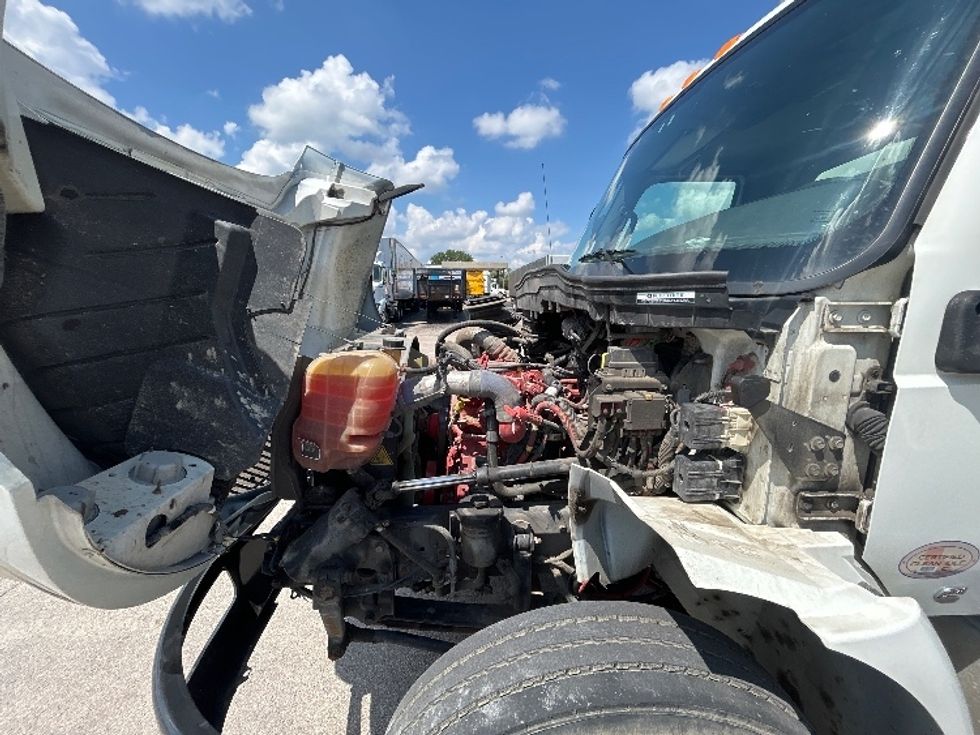 Medium Duty Box Truck-Light and Medium Duty Trucks-International-2020-MV607-Milwaukee-WI-85,629\n\t\tmiles-$ 60,250 - Image 24