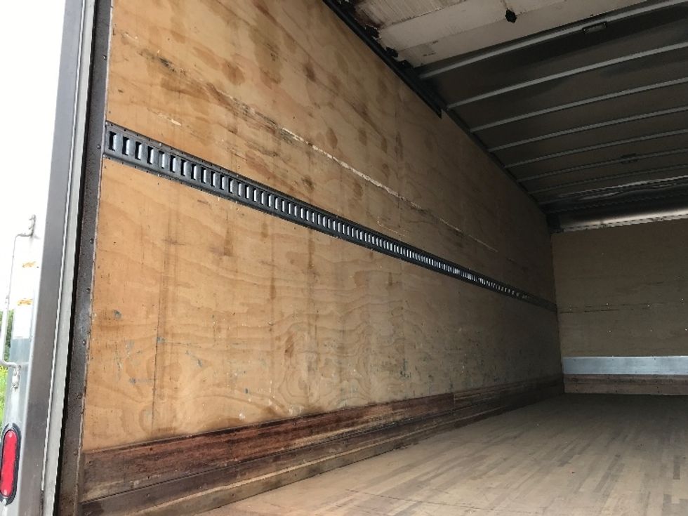 Medium Duty Box Truck-Light and Medium Duty Trucks-International-2020-MV607-Mississauga-ON-100,803\n\t\tkm-$ 65,250 - Image 11